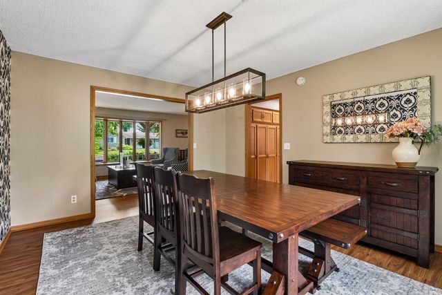 15385 Morraine Way, Eden Prairie, MN 55347