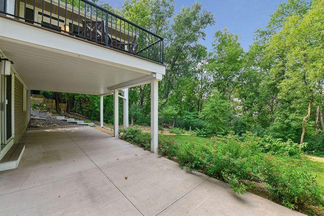 15385 Morraine Way, Eden Prairie, MN 55347