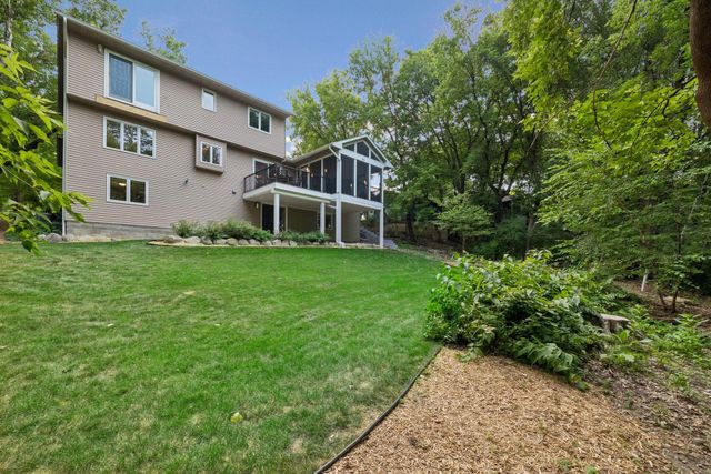 15385 Morraine Way, Eden Prairie, MN 55347