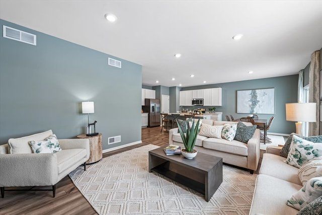 7600 Honeysuckle Lane, Joliet, IL 60431