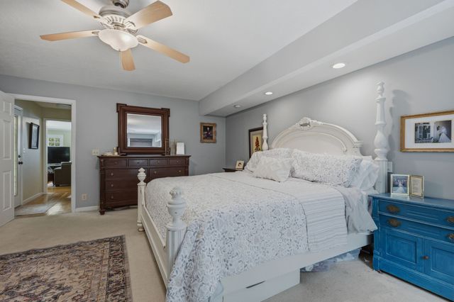 1125 Porter Rd, Burns, TN 37029