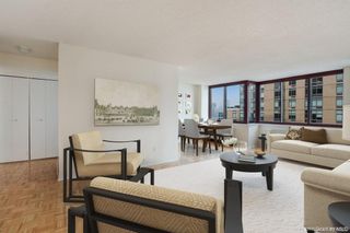 4-74 48th Avenue 35F, Long Island City, NY 11109