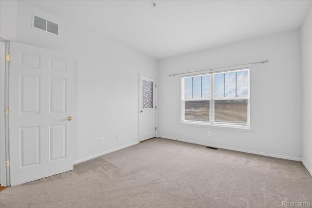 41602 Hamlet Lane, Novi, MI 48375