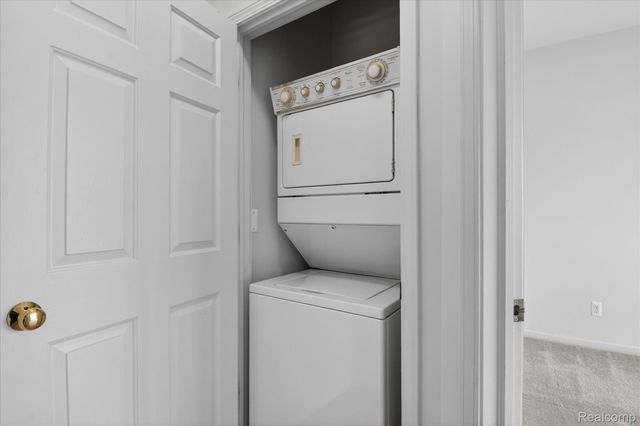 41602 Hamlet Lane, Novi, MI 48375