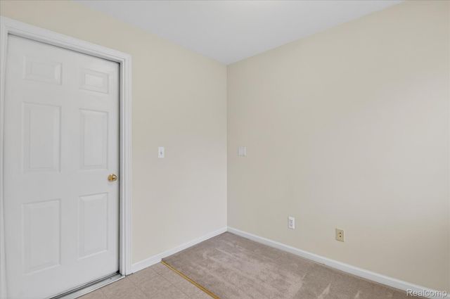 41602 Hamlet Lane, Novi, MI 48375