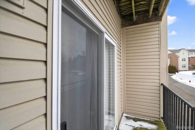 41602 Hamlet Lane, Novi, MI 48375