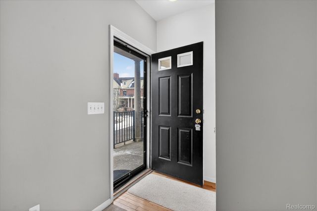 41602 Hamlet Lane, Novi, MI 48375