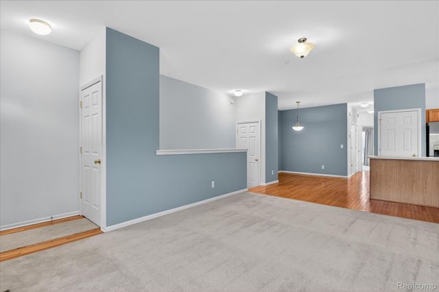 41602 Hamlet Lane, Novi, MI 48375