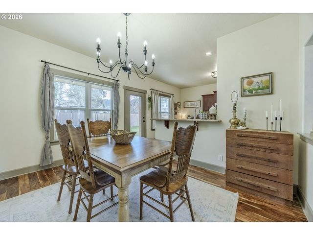 6885 SIMEON Dr, Springfield, OR 97478