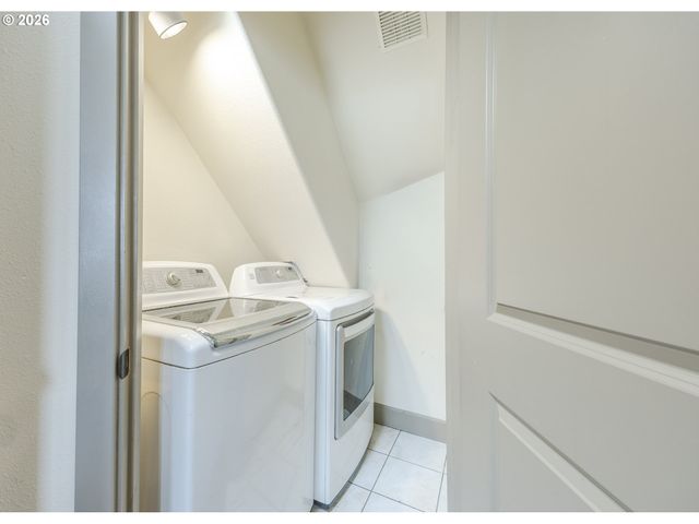 6885 SIMEON Dr, Springfield, OR 97478