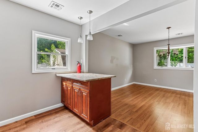 33 Caldwell Road, Edison, NJ 08817