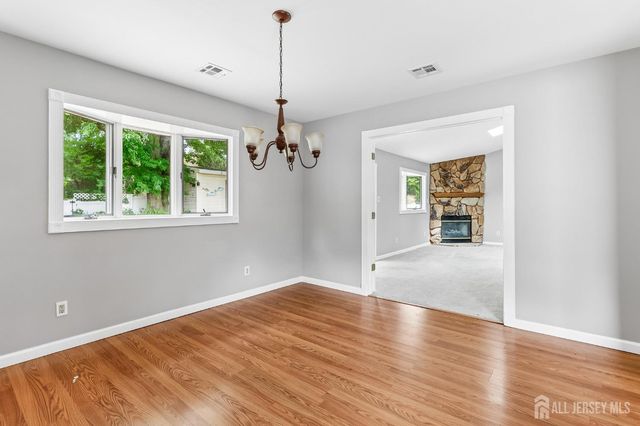 33 Caldwell Road, Edison, NJ 08817