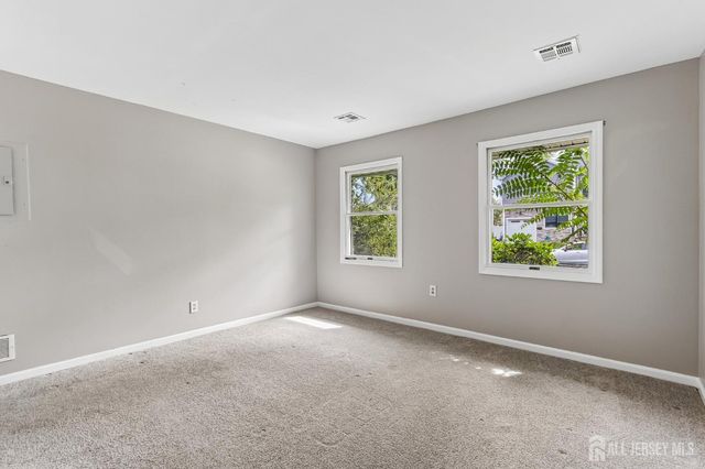 33 Caldwell Road, Edison, NJ 08817