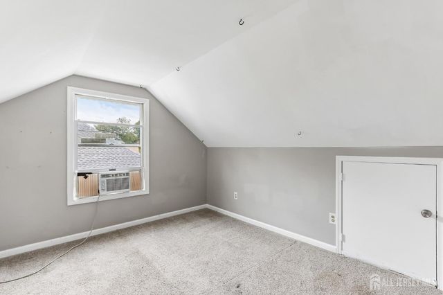 33 Caldwell Road, Edison, NJ 08817