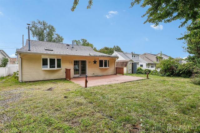 33 Caldwell Road, Edison, NJ 08817