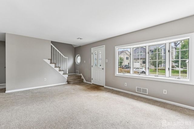 33 Caldwell Road, Edison, NJ 08817