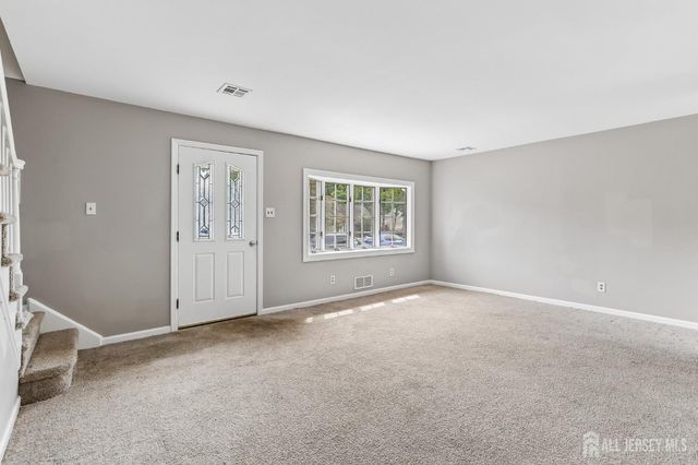 33 Caldwell Road, Edison, NJ 08817