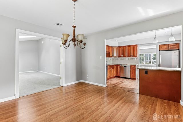33 Caldwell Road, Edison, NJ 08817