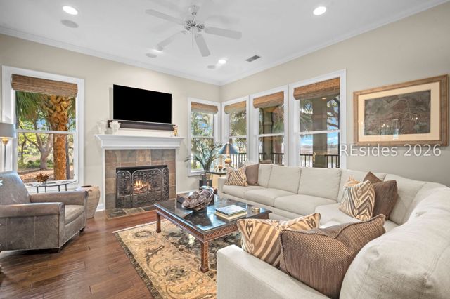 25 Seagrass Landing Ct, Hilton Head Island, SC 29926