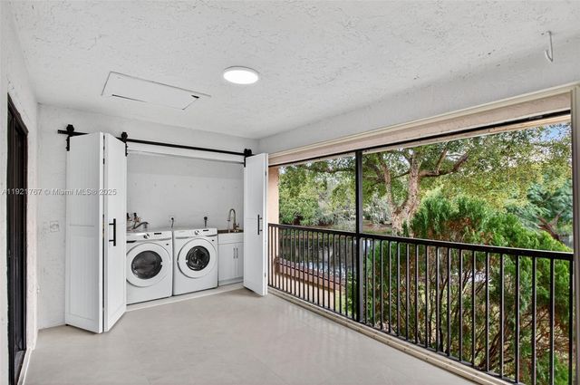 3697 Cocoplum Cir 3537, Coconut Creek, FL 33063