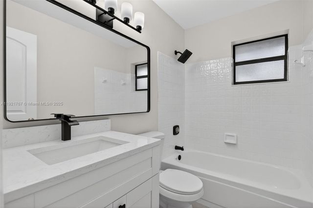 3697 Cocoplum Cir 3537, Coconut Creek, FL 33063