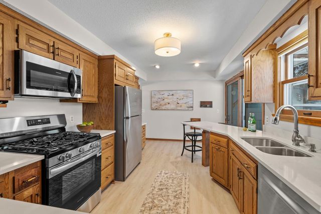 6125 Birchcrest Drive, Edina, MN 55436