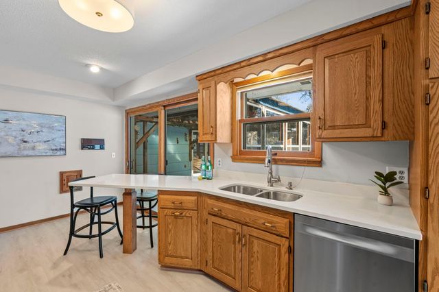 6125 Birchcrest Drive, Edina, MN 55436