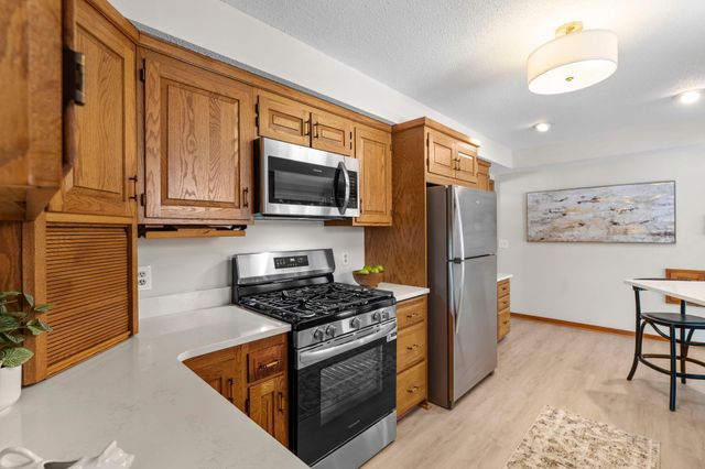 6125 Birchcrest Drive, Edina, MN 55436