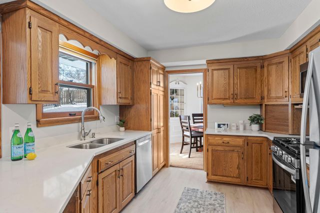 6125 Birchcrest Drive, Edina, MN 55436