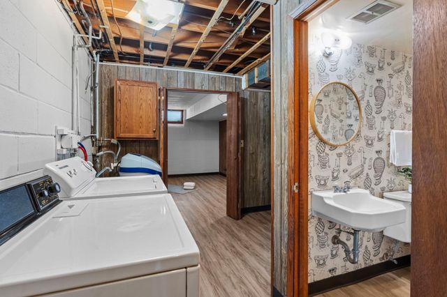 6125 Birchcrest Drive, Edina, MN 55436