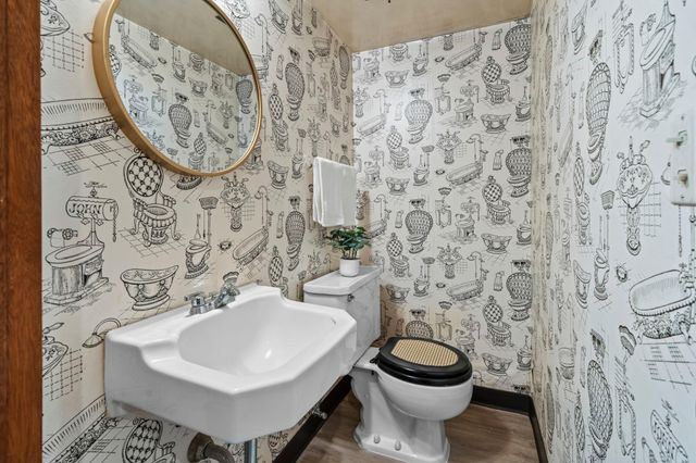 6125 Birchcrest Drive, Edina, MN 55436