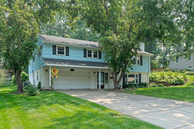 6125 Birchcrest Drive, Edina, MN 55436