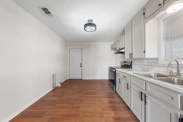1144 FAULKNER Lane, Waco, TX 76704