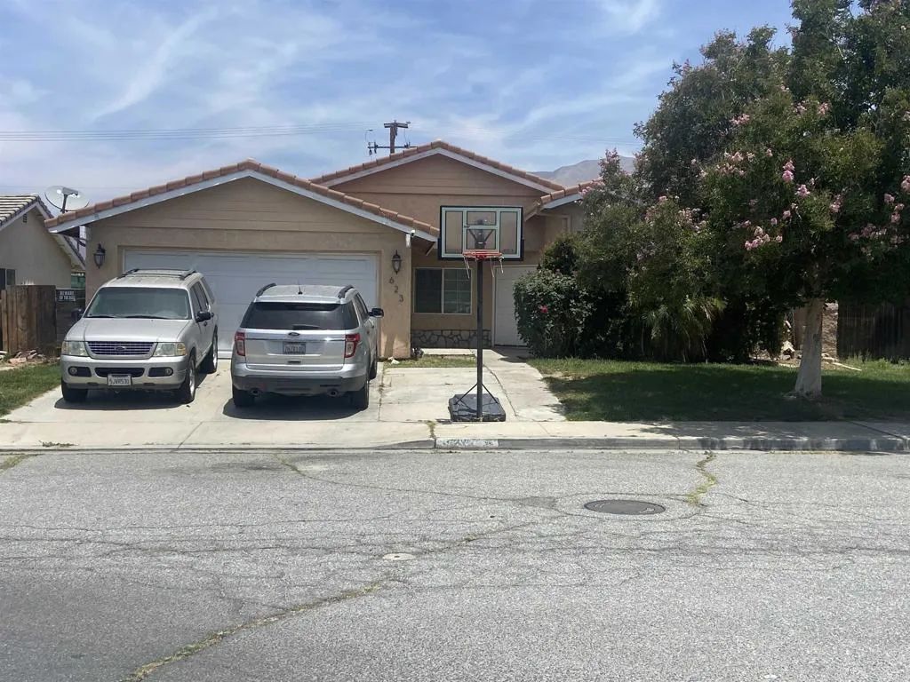 623 Carmen Drive, San Jacinto, CA 92583