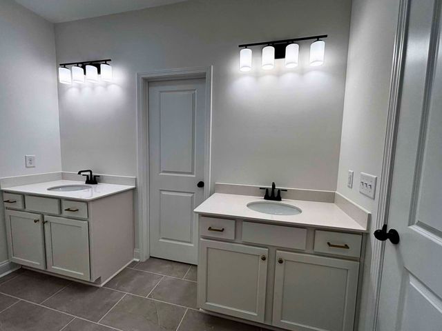 2004 Ruby Mae Dr, Antioch, TN 37013