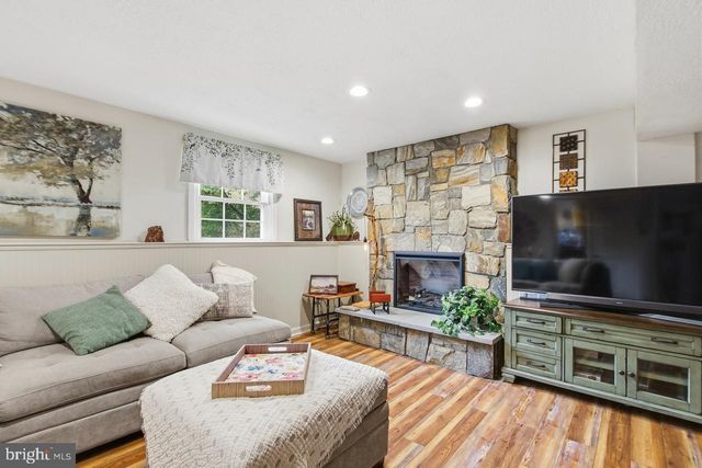 14424 COTTON LN, Woodbridge, VA 22193