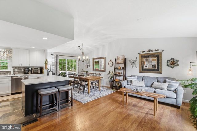 14424 COTTON LN, Woodbridge, VA 22193