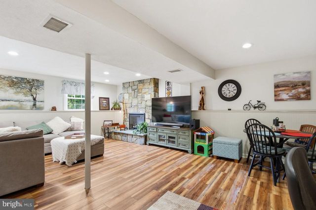 14424 COTTON LN, Woodbridge, VA 22193