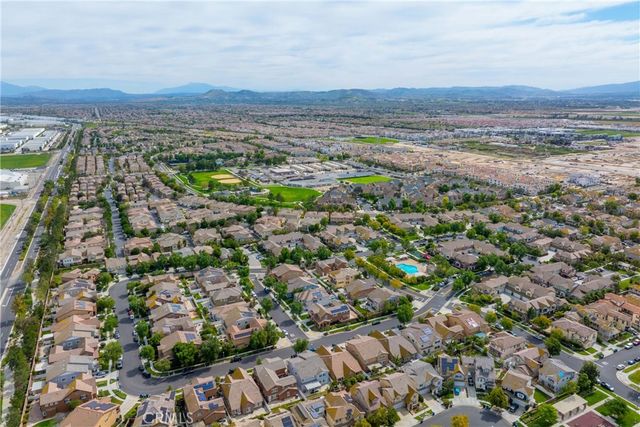 8042 Englesma, Chino, CA 91708