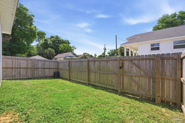 901 W Jackson St, Pensacola, FL 32501