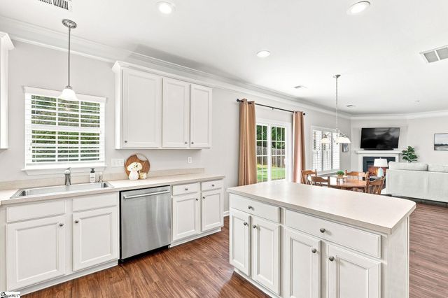 5 Fundy Court, Simpsonville, SC 29681