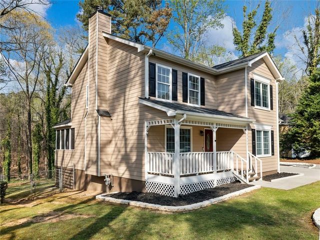 2055 Castle Royale Drive, Lawrenceville, GA 30043