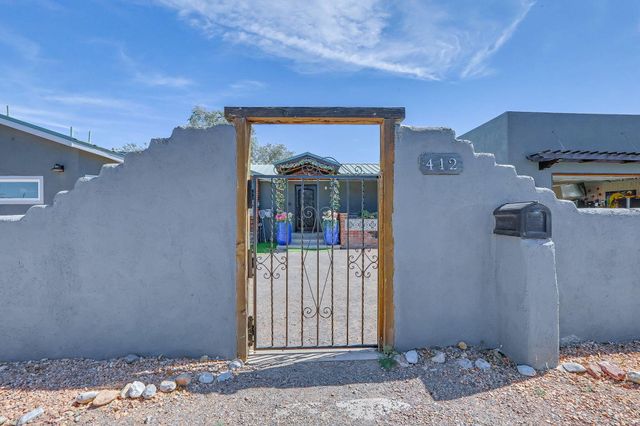 412 El Pueblo Road NW, Los Ranchos, NM 87114