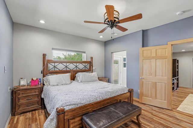 412 El Pueblo Road NW, Los Ranchos, NM 87114