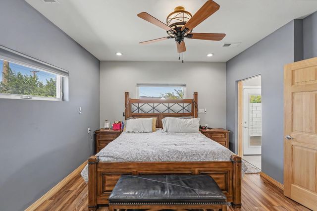 412 El Pueblo Road NW, Los Ranchos, NM 87114