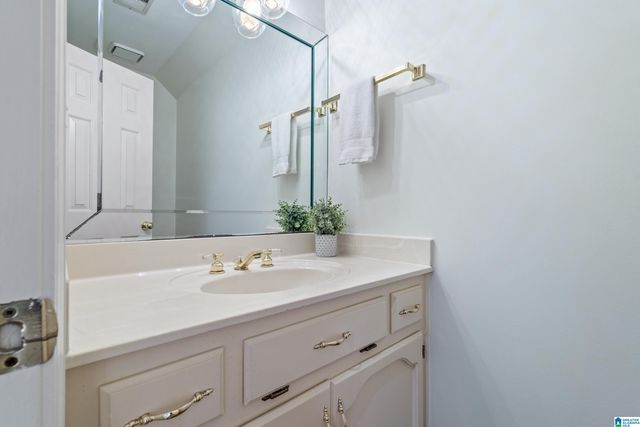 1665 WINGFIELD DRIVE, Birmingham, AL 35242