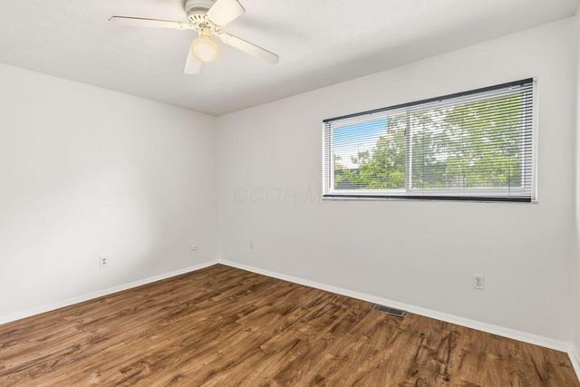 13 King Arthur Court, Westerville, OH 43081