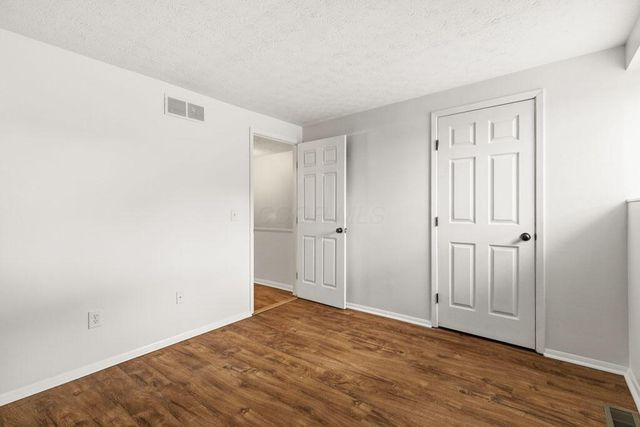 13 King Arthur Court, Westerville, OH 43081