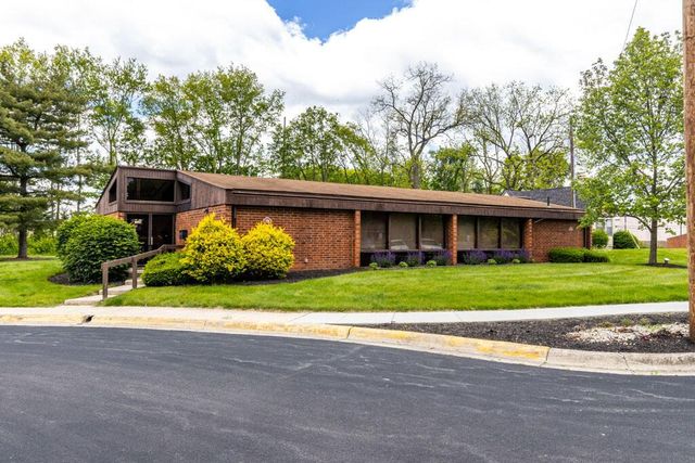 13 King Arthur Court, Westerville, OH 43081