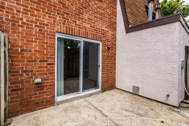 13 King Arthur Court, Westerville, OH 43081